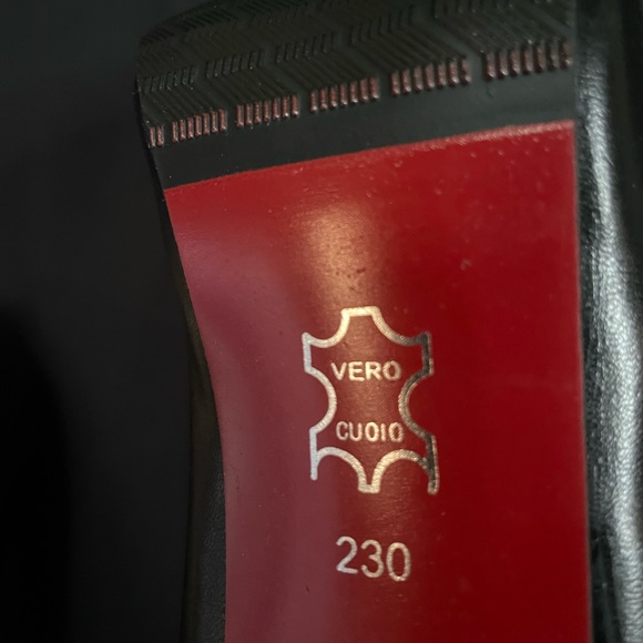 Black Leather Platform High Heels - Picture 4 of 6